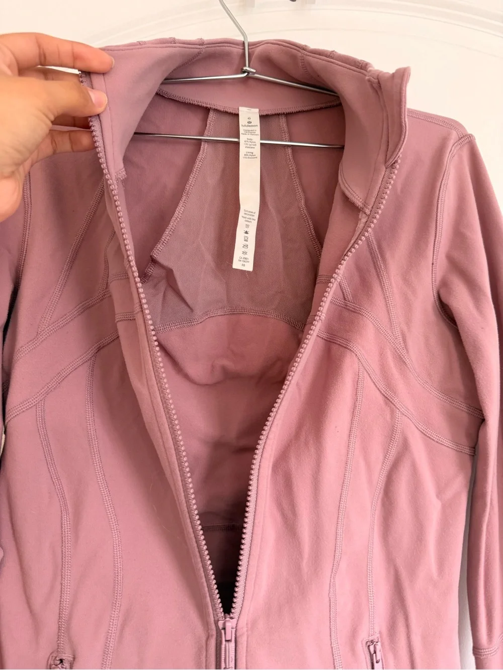 lululemon athletica size 6 Dusty Rose Zip-Up Bomber Jacket